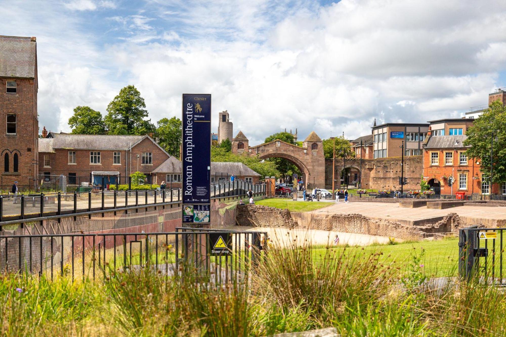 Insta-Worthy Loft On Historic Chester Rows, Sleeps 4 & Free Parking المظهر الخارجي الصورة