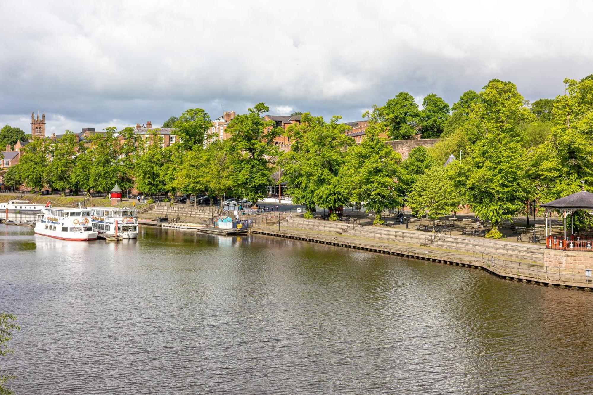 Insta-Worthy Loft On Historic Chester Rows, Sleeps 4 & Free Parking المظهر الخارجي الصورة