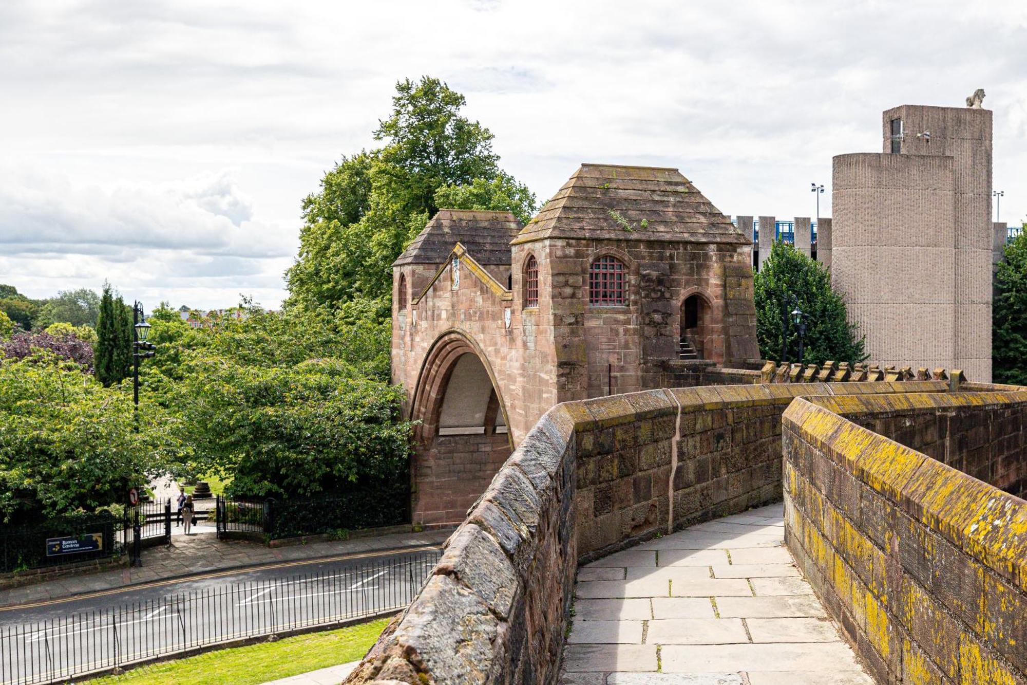 Insta-Worthy Loft On Historic Chester Rows, Sleeps 4 & Free Parking المظهر الخارجي الصورة